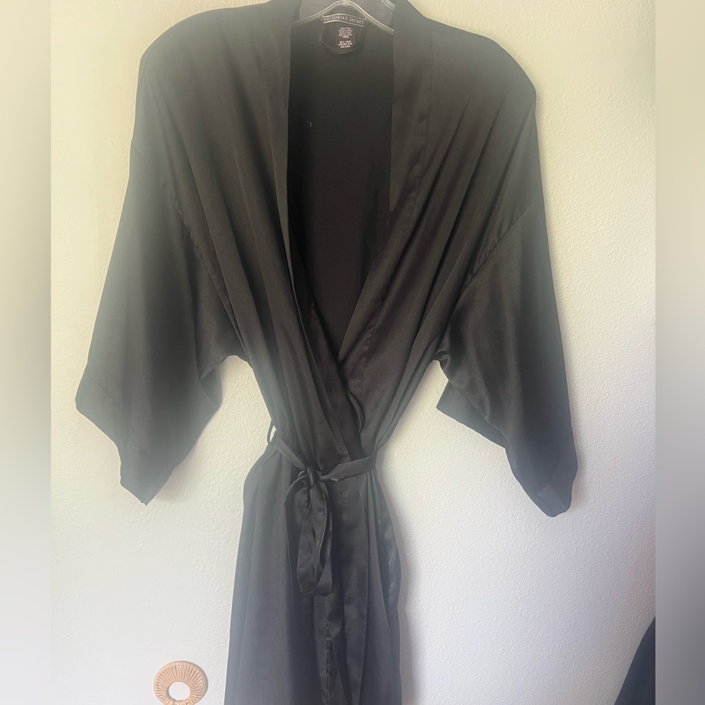 Black Satin Robe - Picture 4 of 6